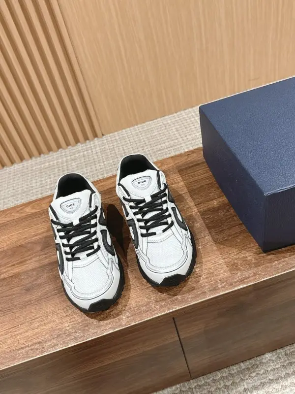Christian Dior Sneakers men's B30 — Photo 2