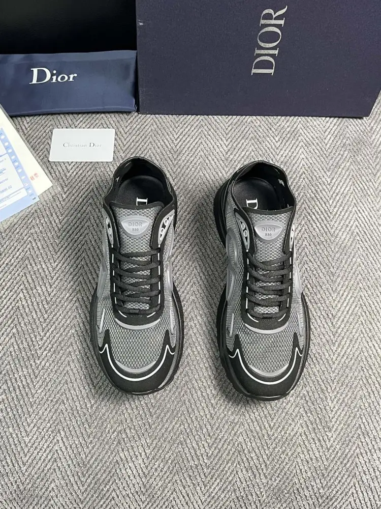Christian Dior Sneakers — Photo 3