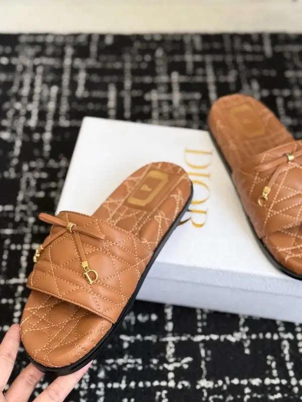 Christian Dior Шльопанці — Фото 5