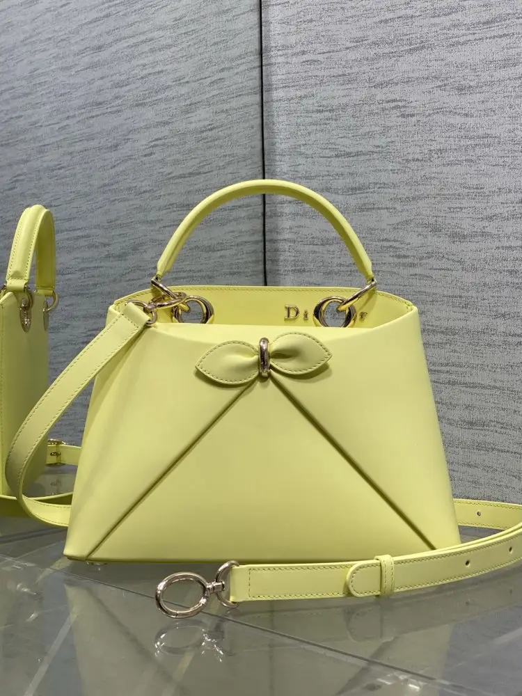 Christian Dior — Women's leather a bag Dior Cigale 28 cm