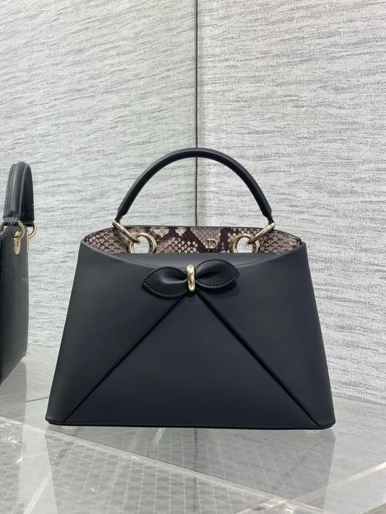 Christian Dior Жіноча шкіряна сумка Dior Cigale 28 см — Фото 2