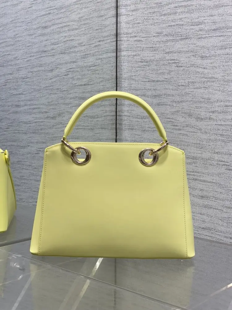 Christian Dior Women's leather a bag Dior Cigale 28 cm — Photo 5