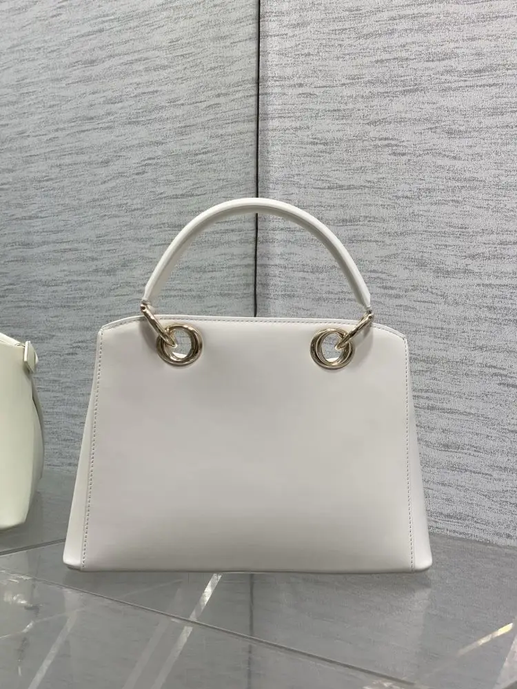 Christian Dior Женская кожаная сумка Dior Cigale 28 см — Фото 5