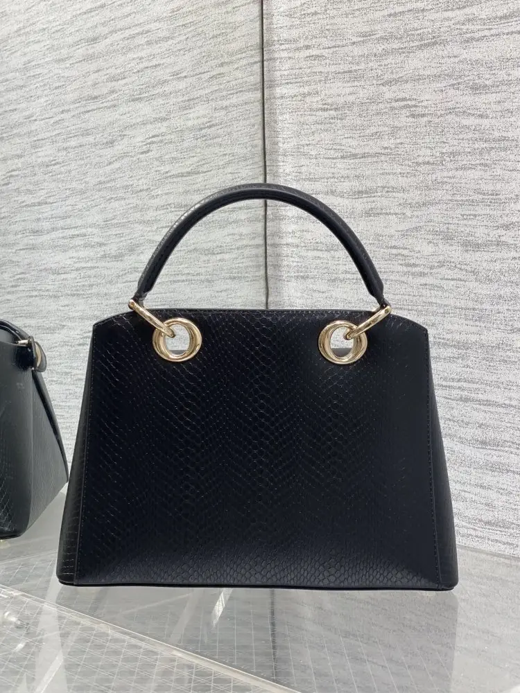 Christian Dior Жіноча шкіряна сумка Dior Cigale 28 см — Фото 5