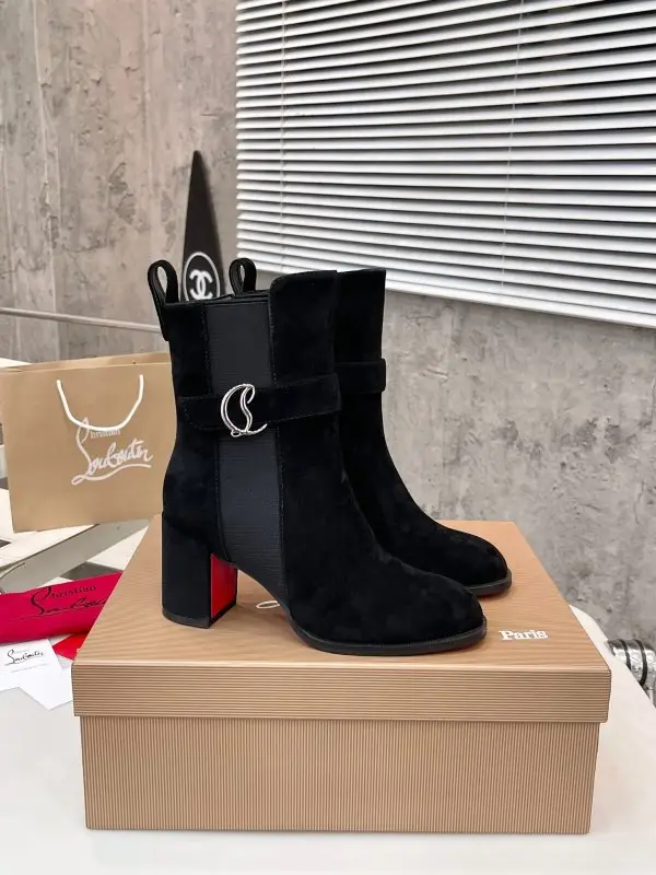 Christian Louboutin — Ботильоны кожаные женские на высоком каблуке