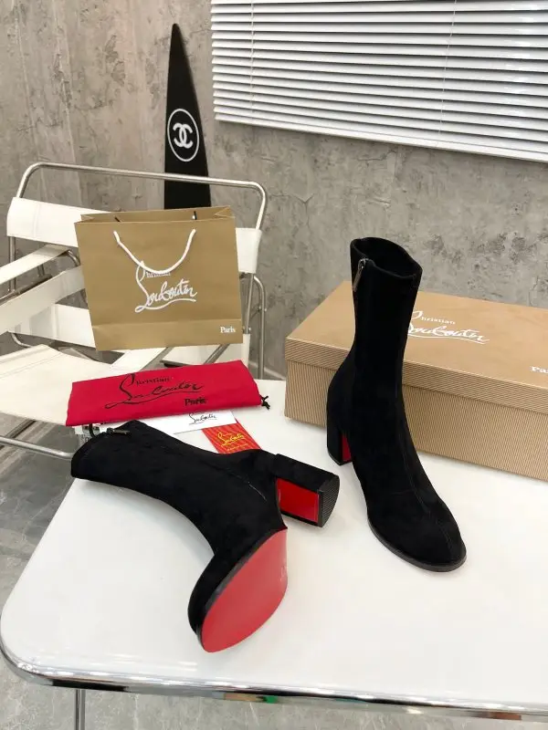 Christian Louboutin Ботильйони шкіряні жіночі на високому підборах — Фото 4