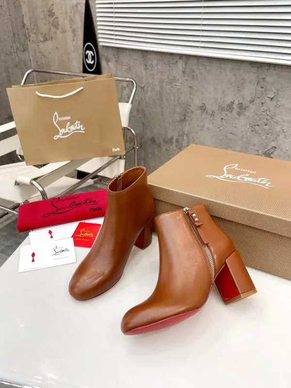 Christian Louboutin Ботильйони шкіряні жіночі на високому підборах — Фото 4
