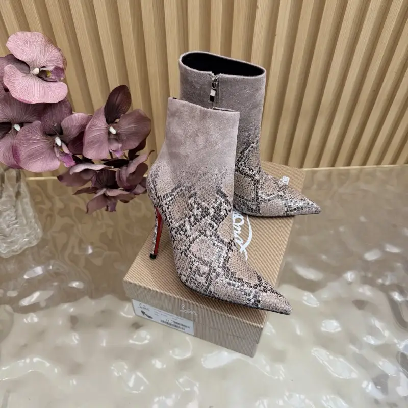 Christian Louboutin — Ankle boots on stud