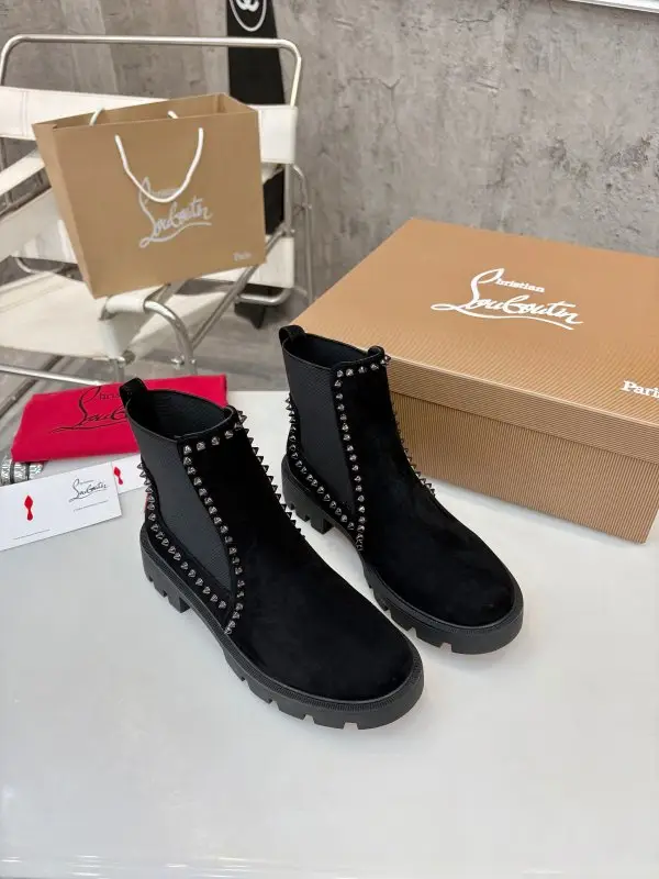 Christian Louboutin Ботинки кожаные женские — Фото 3