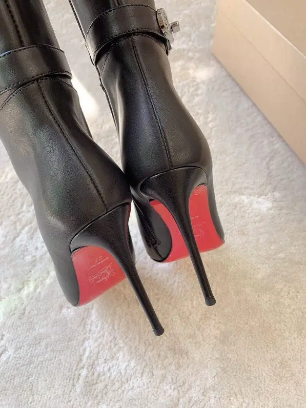 Christian Louboutin Leather women's boots on stud — Photo 2