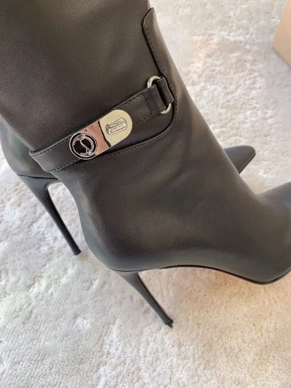 Christian Louboutin Leather women's boots on stud — Photo 3