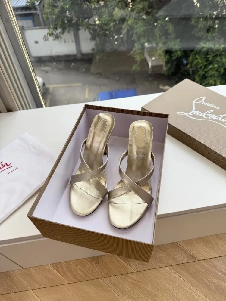 Christian Louboutin — Босоніжки