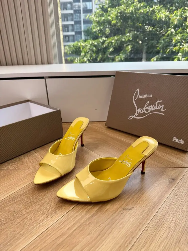 Christian Louboutin — Босоніжки
