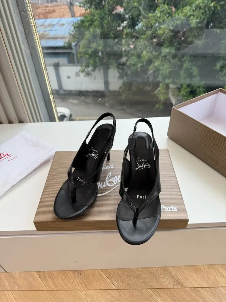 Christian Louboutin — Босоніжки