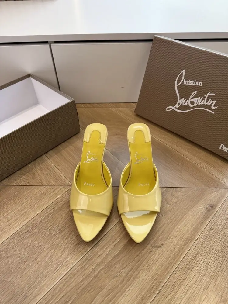 Christian Louboutin Босоніжки — Фото 2