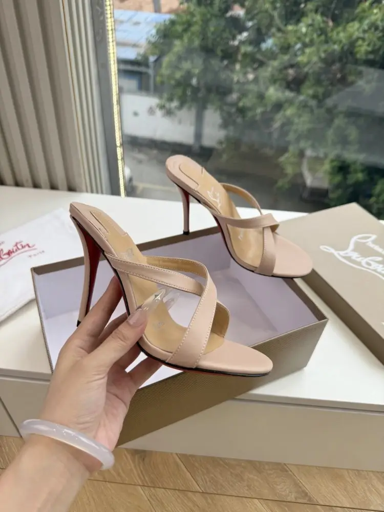 Christian Louboutin Босоніжки — Фото 2