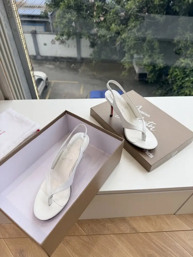Christian Louboutin Босоножки — Фото 3