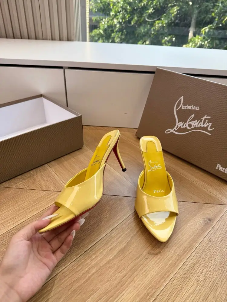 Christian Louboutin Босоніжки — Фото 3