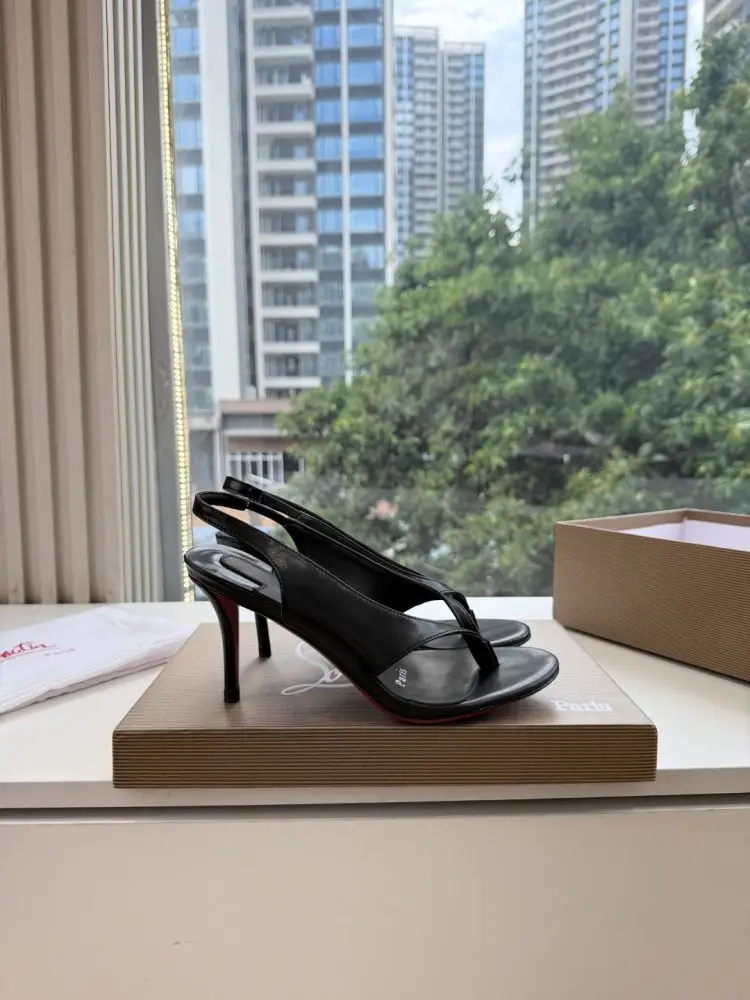 Christian Louboutin Босоніжки — Фото 3