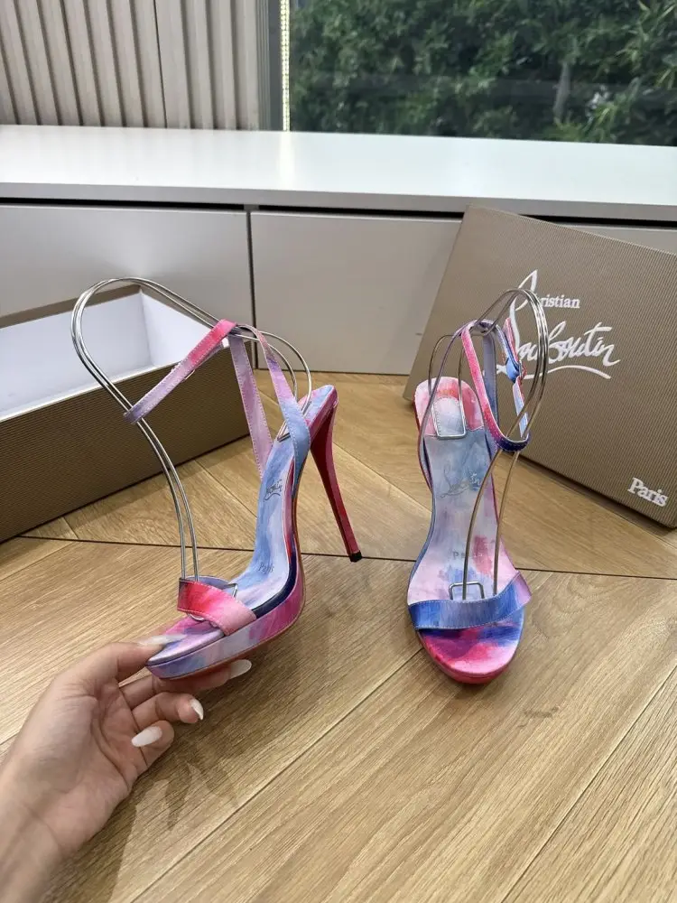 Christian Louboutin Босоножки — Фото 3