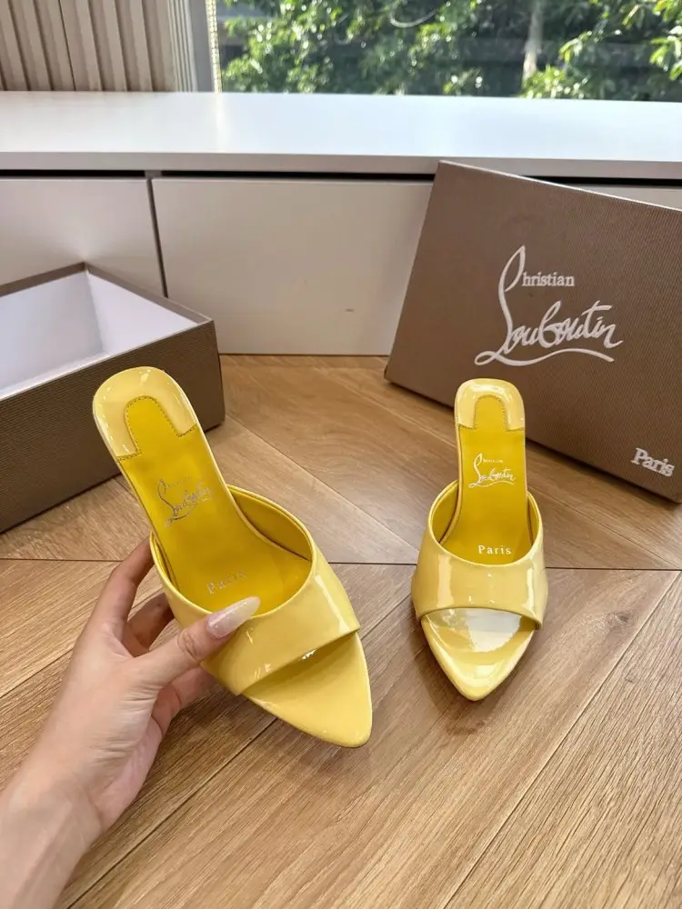 Christian Louboutin Босоніжки — Фото 4