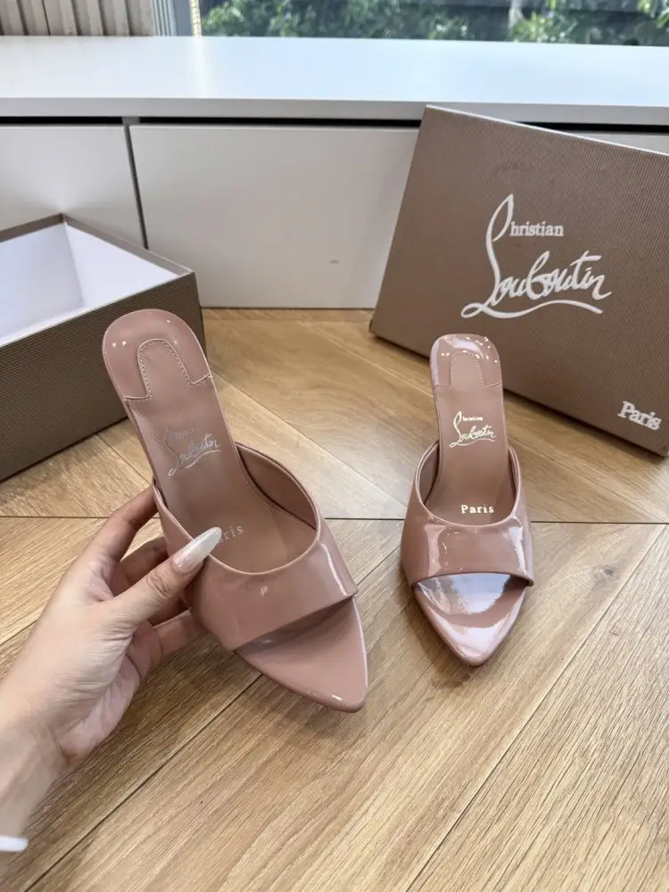 Christian Louboutin Босоножки — Фото 4