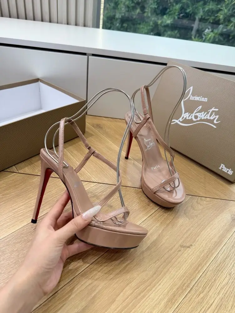 Christian Louboutin Босоножки — Фото 5