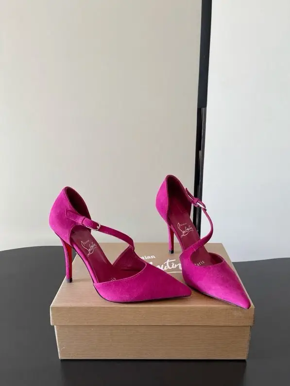 Christian Louboutin — Туфлі на високому підборах