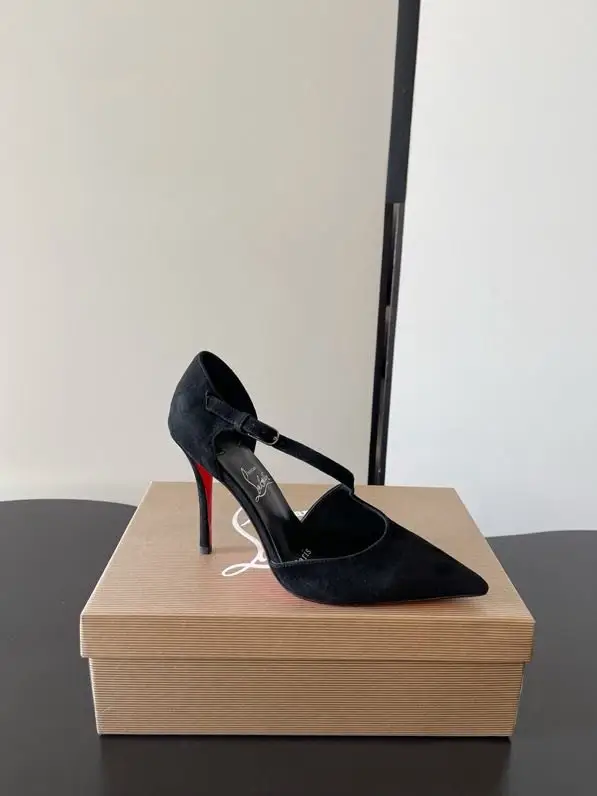 Christian Louboutin Туфли на высоком каблуке — Фото 4