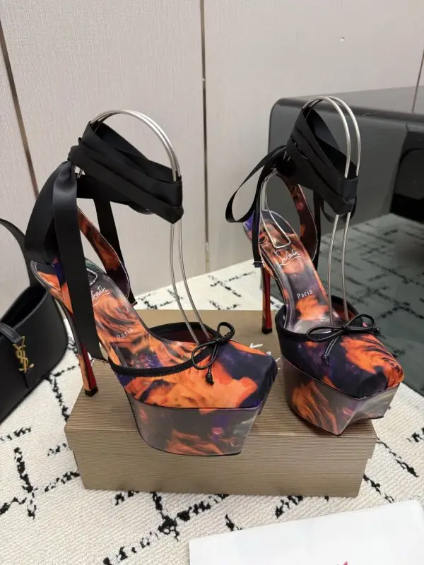 Christian Louboutin — Туфли на платформе с квадратным носком