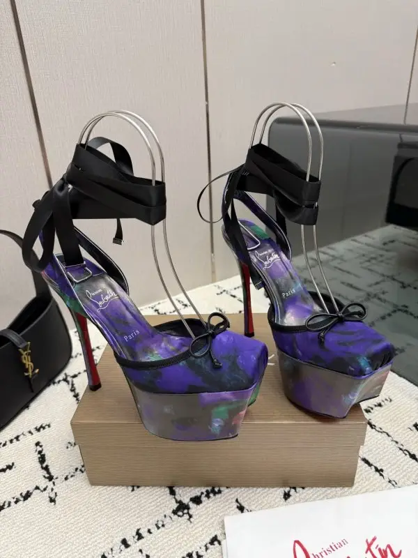 Christian Louboutin — Туфлі на платформі з квадратним носком