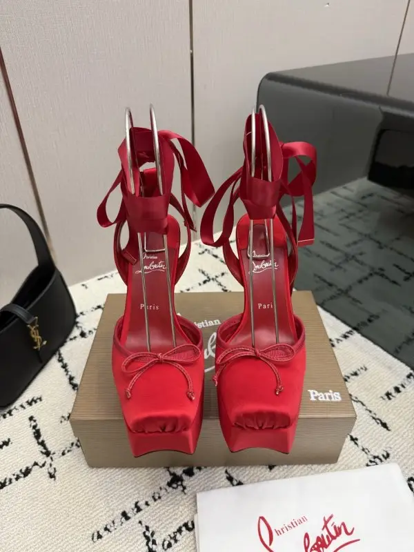 Christian Louboutin Туфли на платформе с квадратным носком — Фото 2