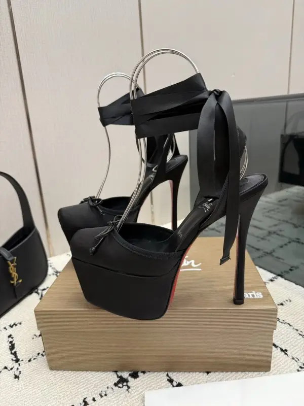 Christian Louboutin Shoes on platform from square the toe — Photo 4