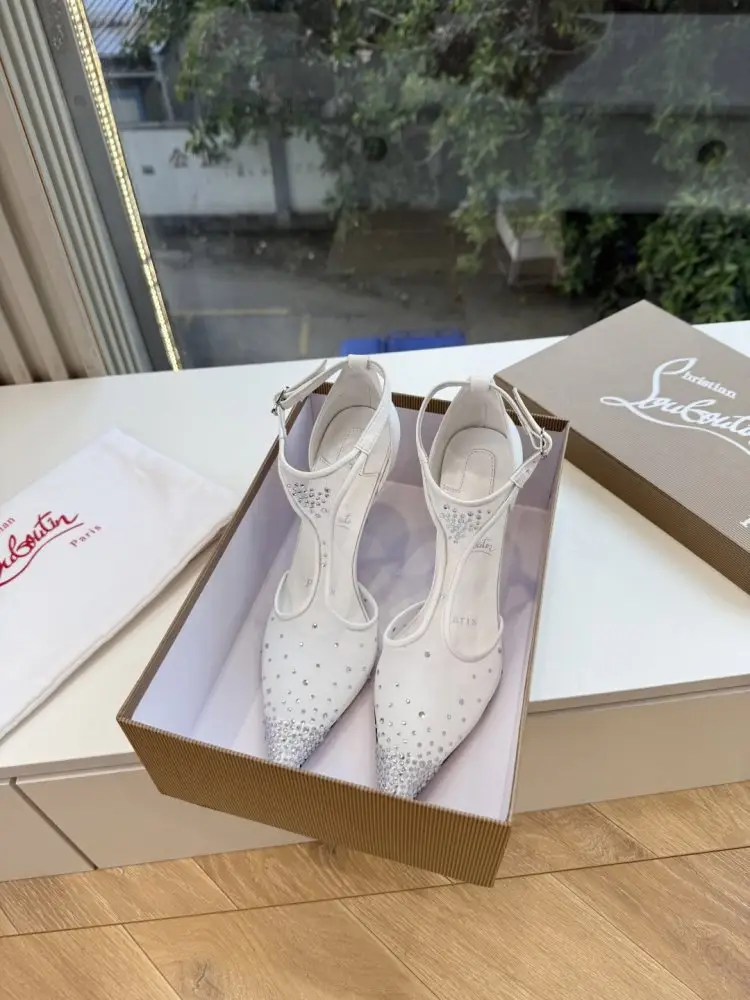 Christian Louboutin Shoes women's on stud — Photo 2