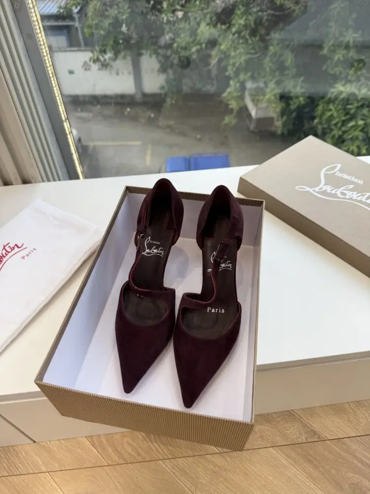 Christian Louboutin Shoes women's on stud — Photo 2