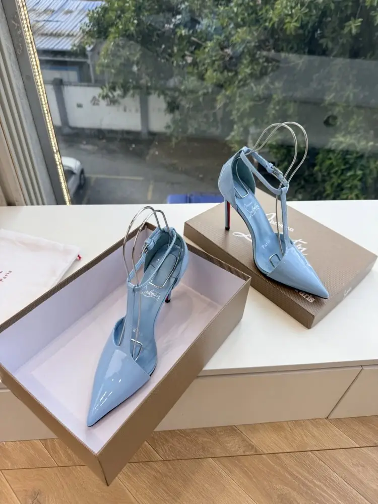 Christian Louboutin Туфли женские на шпильке — Фото 4