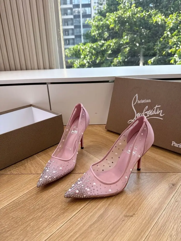 Christian Louboutin — Туфлі жіночі
