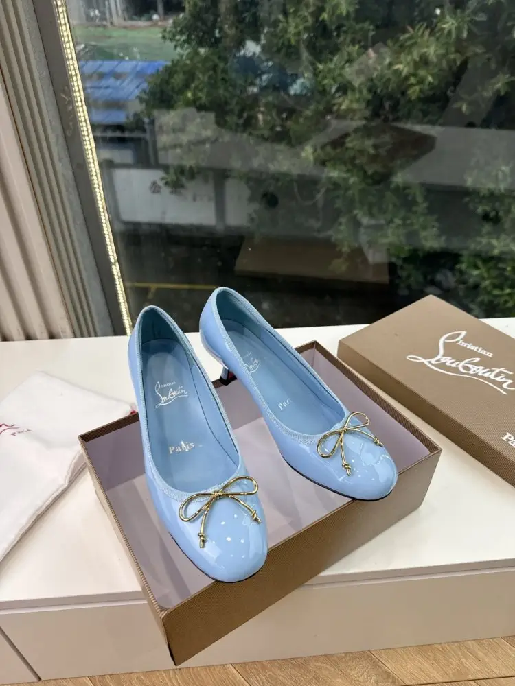 Christian Louboutin — Туфли женские