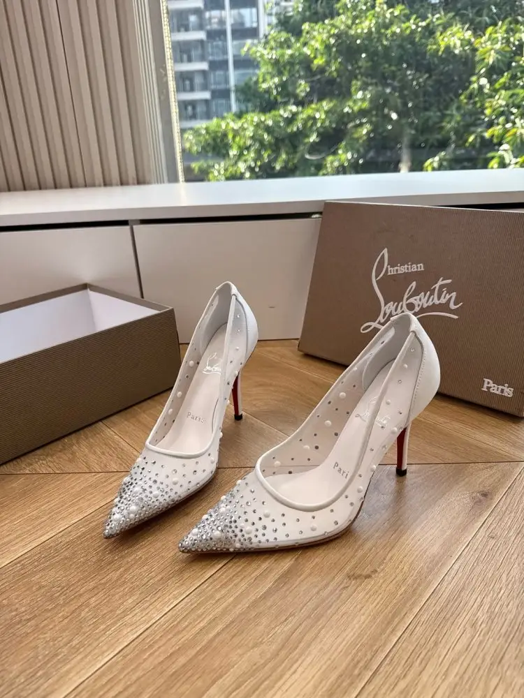 Christian Louboutin Туфли женские — Фото 2