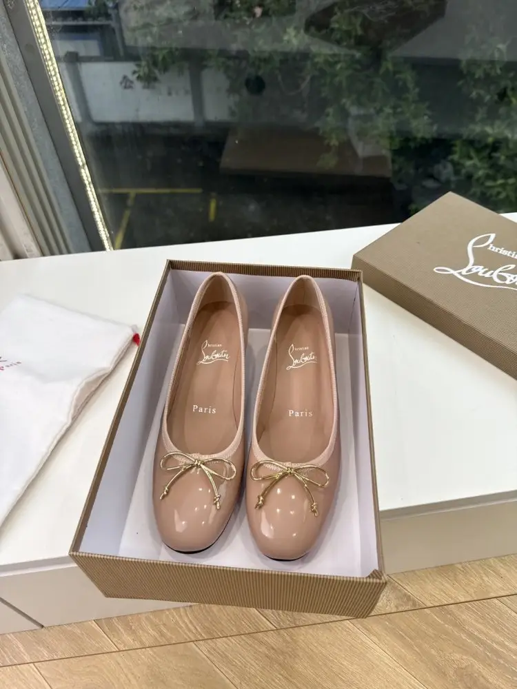 Christian Louboutin Туфли женские — Фото 2