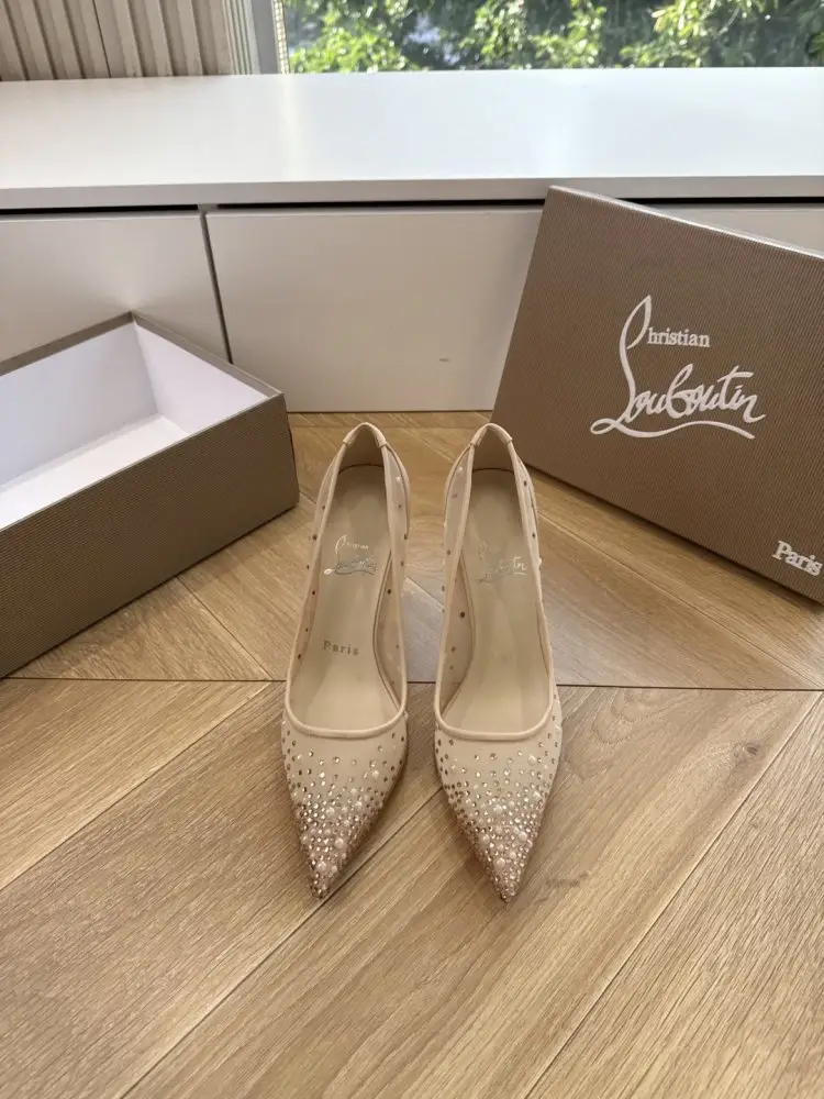 Christian Louboutin Туфлі жіночі — Фото 2