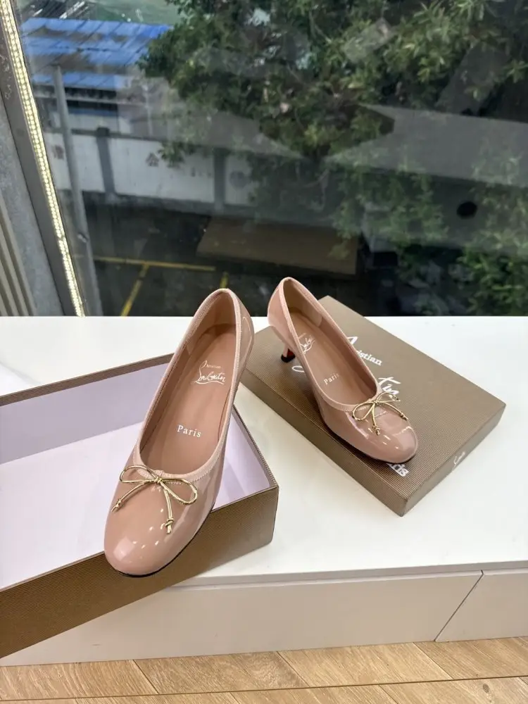 Christian Louboutin Туфли женские — Фото 3