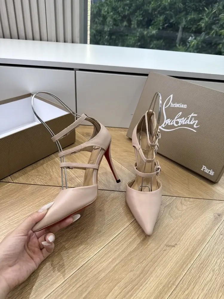 Christian Louboutin Shoes women's — Photo 3