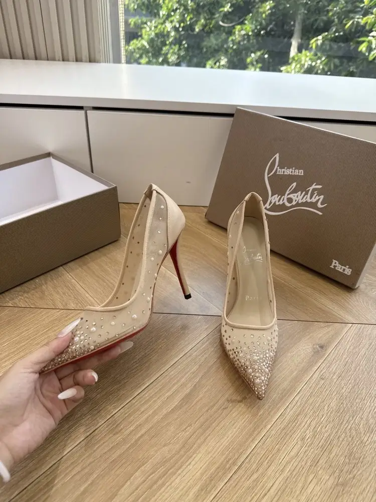 Christian Louboutin Туфлі жіночі — Фото 3