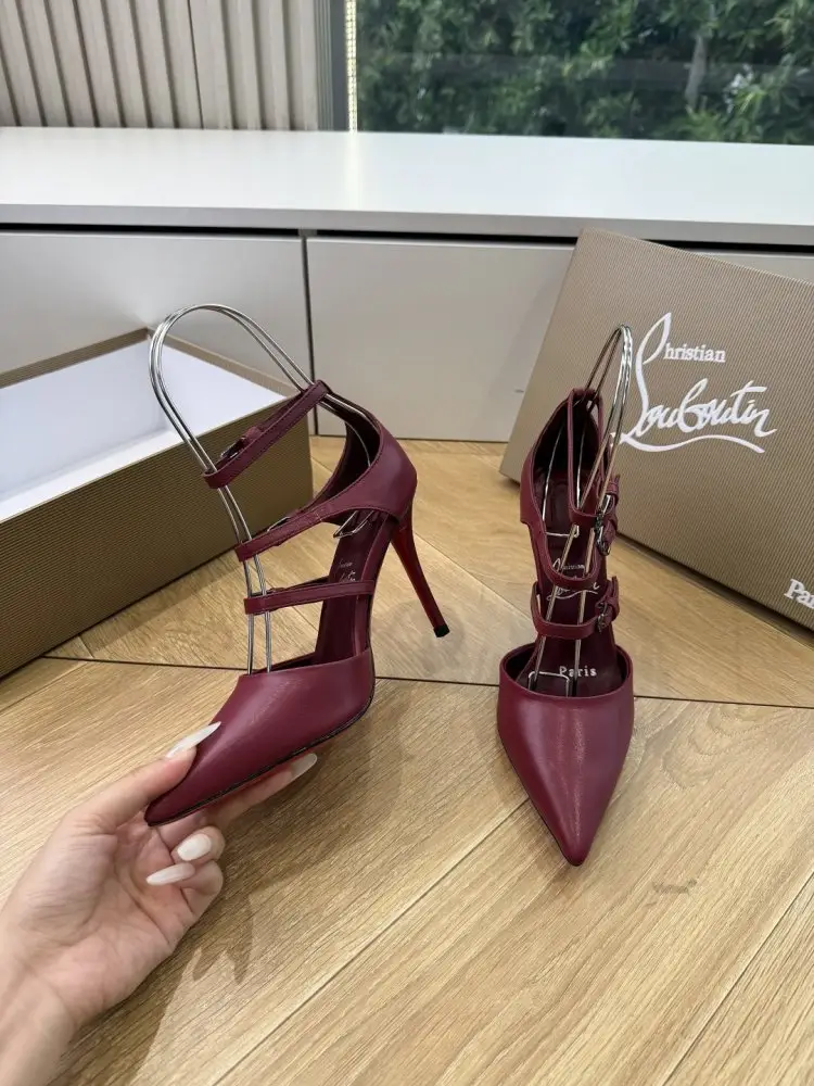 Christian Louboutin Туфли женские — Фото 3