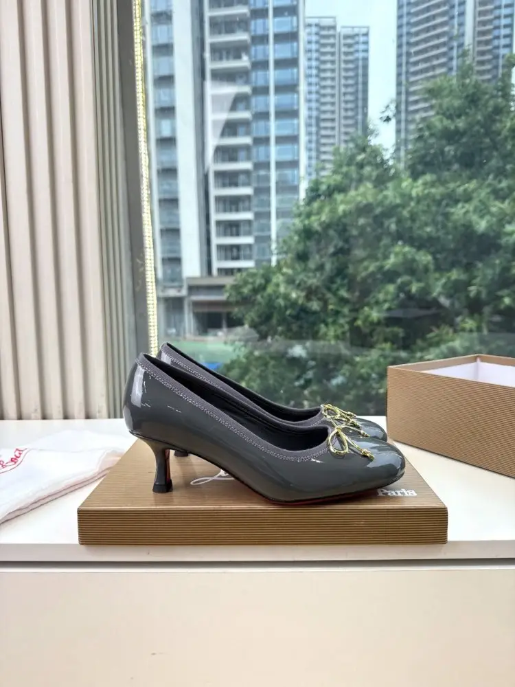 Christian Louboutin Туфли женские — Фото 3