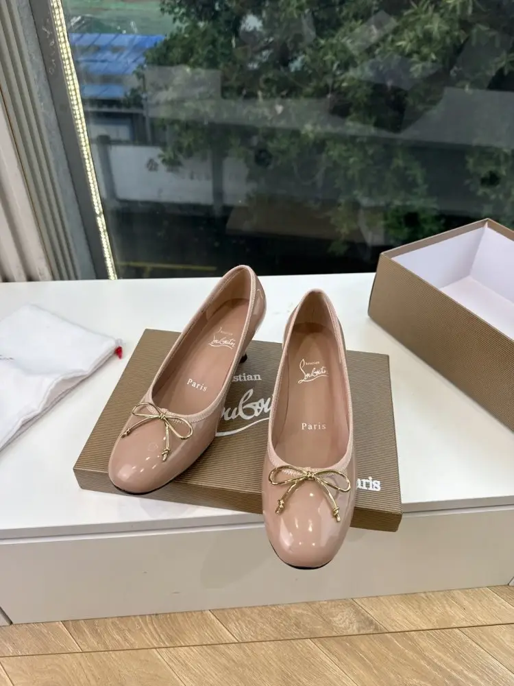 Christian Louboutin Туфли женские — Фото 4