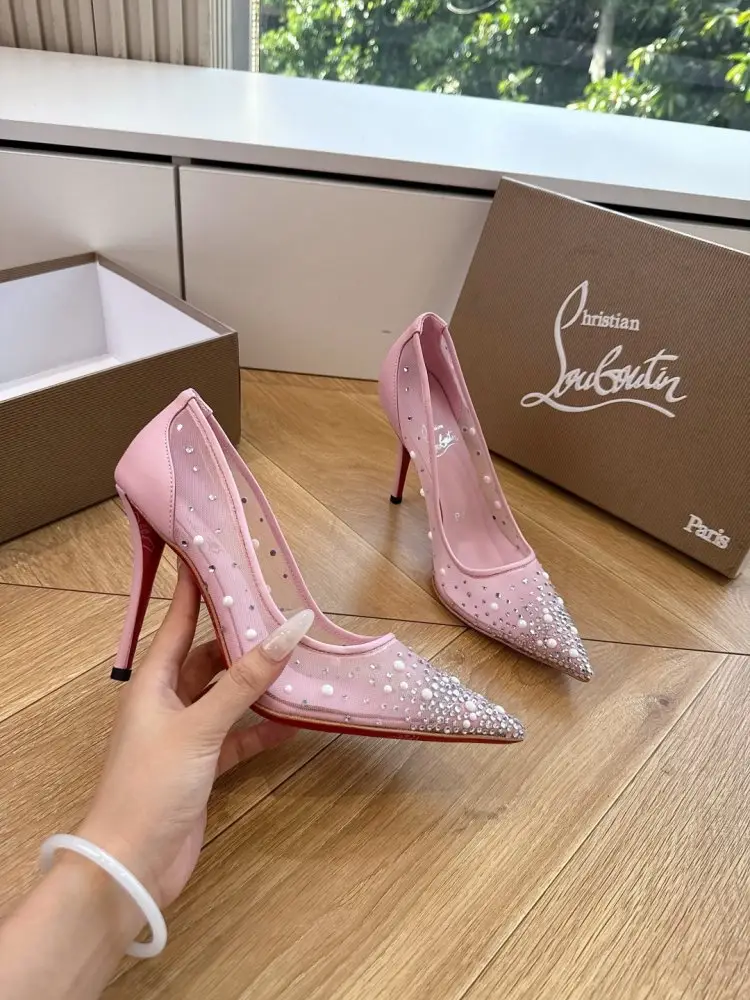 Christian Louboutin Туфлі жіночі — Фото 4