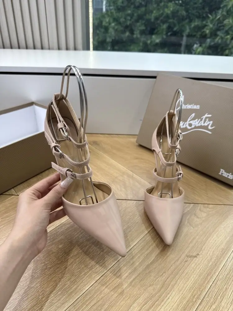 Christian Louboutin Shoes women's — Photo 4