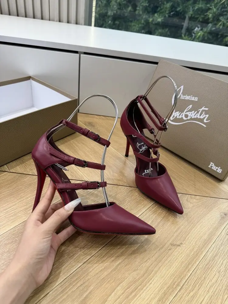 Christian Louboutin Туфли женские — Фото 5